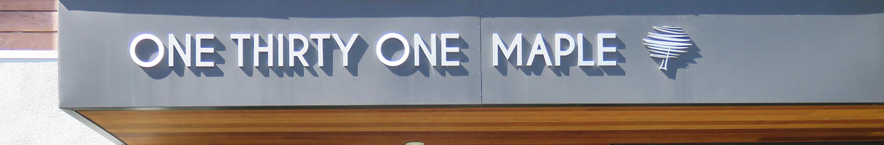 header-dimensional-letters