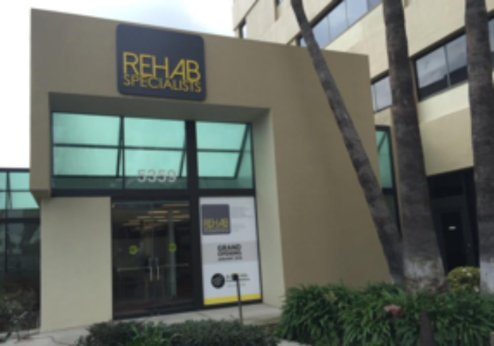 Dimensional Acrylic Letters for Rehab Specialists in Encino