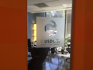 Read more about the article Etched Glass for Gusdorf Marketing in Sherman Oaks