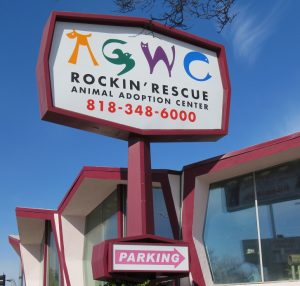 Read more about the article Pylon Sign for AGWC in Woodland Hills
