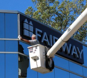Read more about the article Ways to Maintain Outdoor Signs in the San Fernando Valley