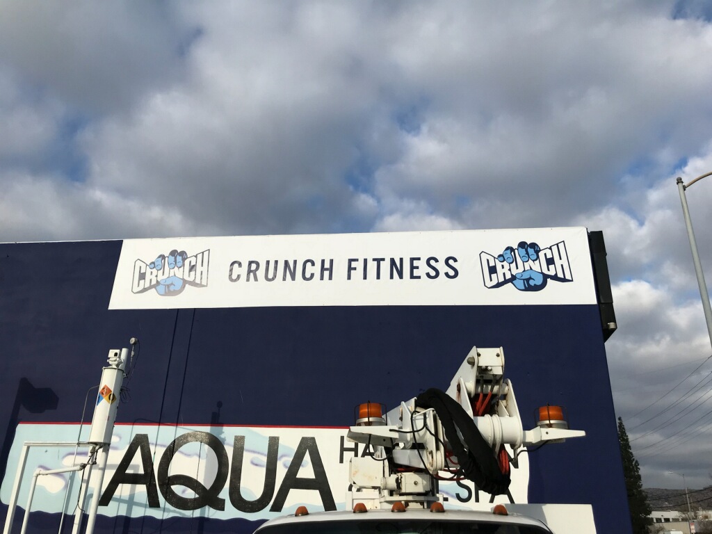 You are currently viewing Building Banner for Crunch Chatsworth
