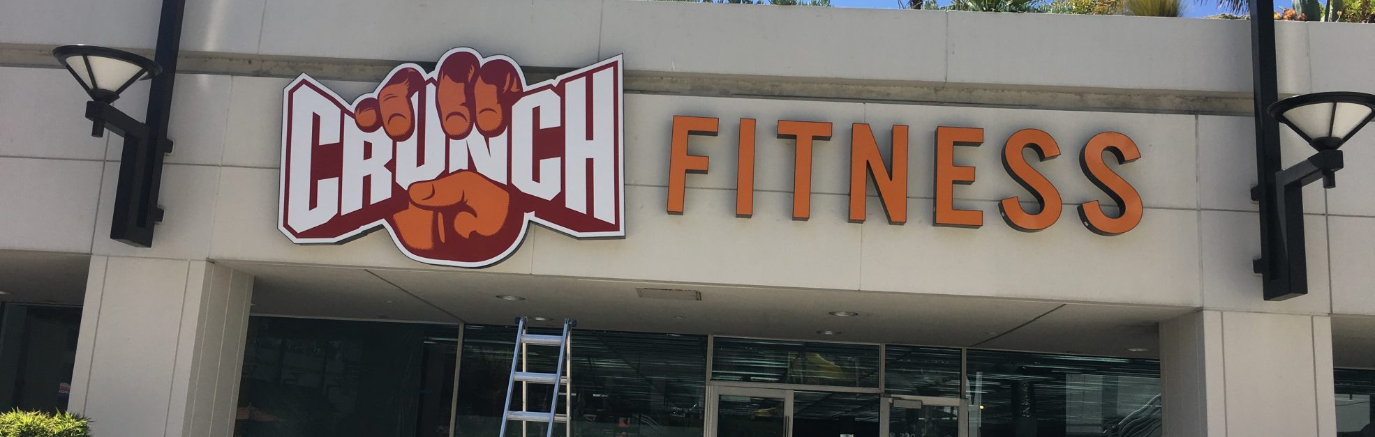 custom lightbox, custom channel letters, custom building sign, channel letters, building signs, storefront signs, fitness signs, gym signs, sign makers, sign companies, long beach, gym sign, sign package, sign maker, sign company, crunch fitness, crunch