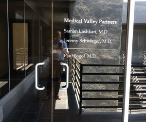 Read more about the article Window Vinyl and Room Plaques for Medical Valley Partners