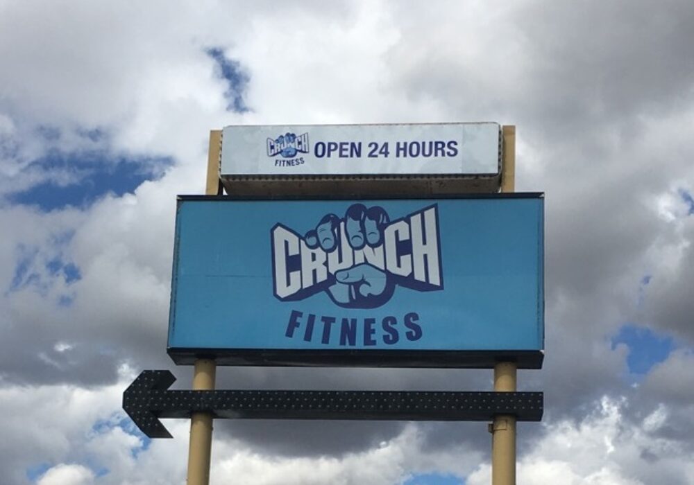 Pylon Sign for Crunch in Northridge