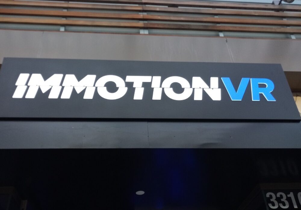 Illuminated Building Sign for ImmotionVR in Valencia
