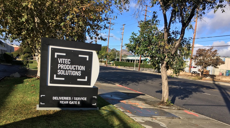You are currently viewing Double Sided Monument Sign for Vitec in Chatsworth