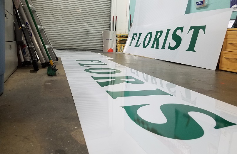 oversized signs, large signs, custom signage, lexan signs, lightbox, cut vinyl, lightbox insert, local business, encino, lightbox faces