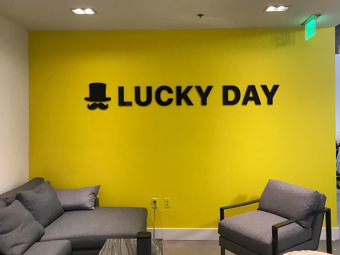 You are currently viewing Dimensional Lobby Sign for Lucky Day in Beverly Hills