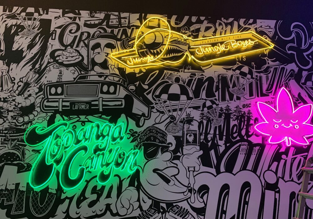 Enrich the Workplace with Wall Art