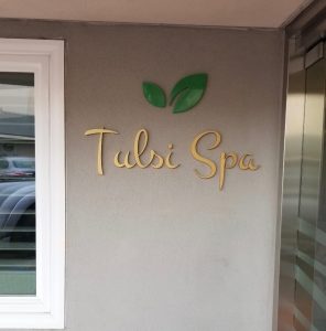 Read more about the article Parking Lot Sign for Tulsi Spa in Studio City