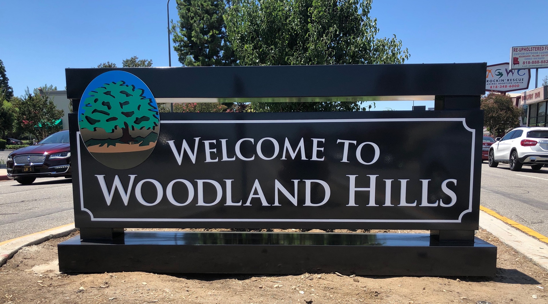 You are currently viewing Welcome to Woodland Hills Monument Sign