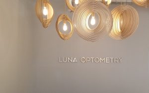 Read more about the article Luna Optomtery Lobby Sign in Calabasas