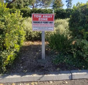 Read more about the article Tow Away Sign for Anchor Health in Thousand Oaks