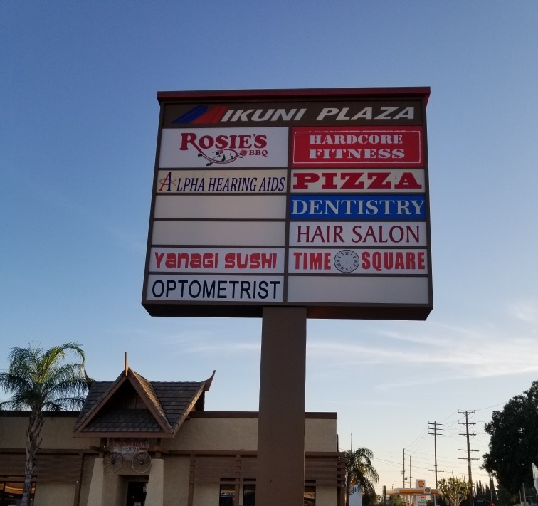 You are currently viewing Large Pylon Sign for Hardcore Fitness in Northridge