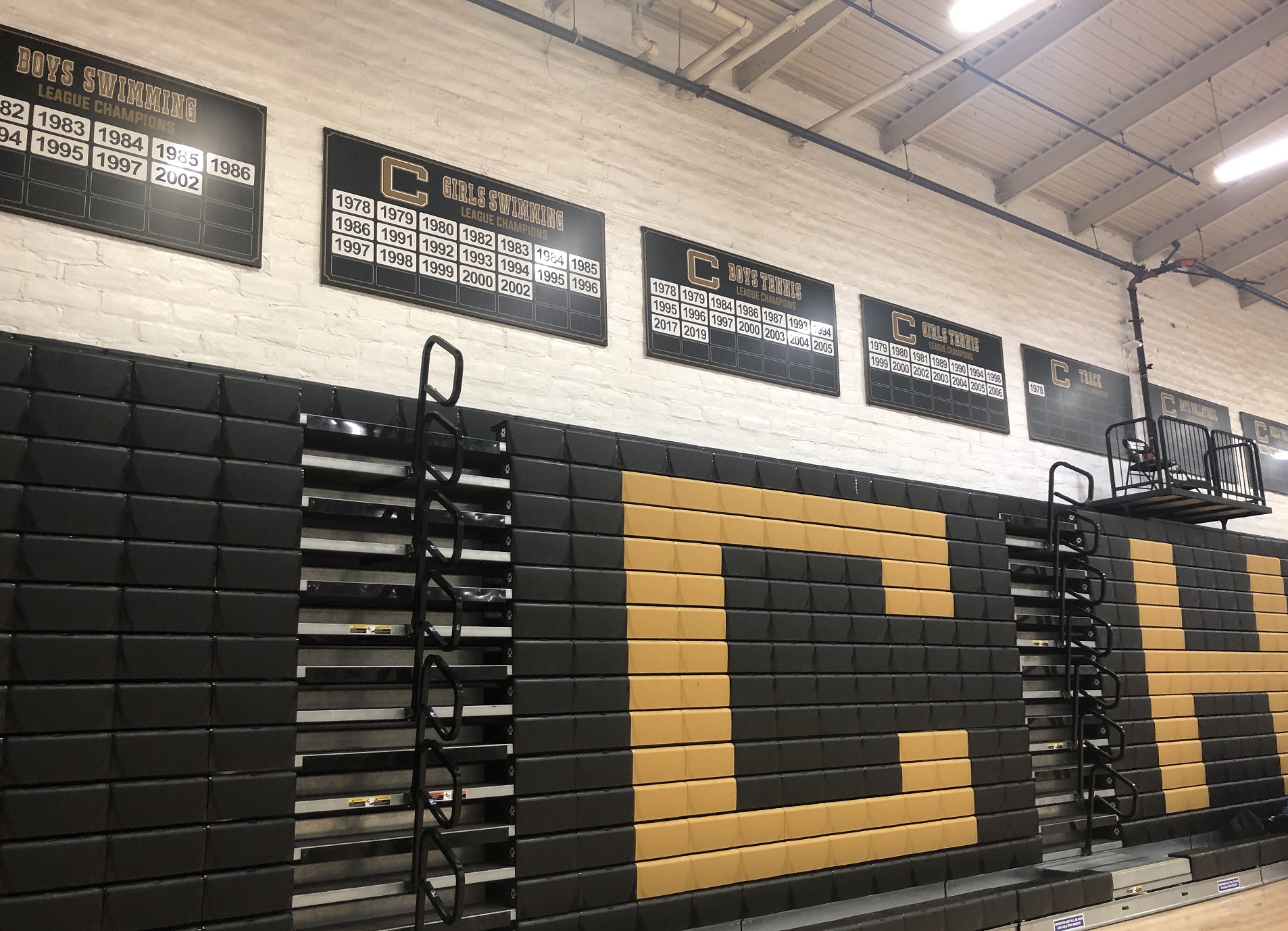 You are currently viewing Custom Signs for Calabasas High School Sports CIF Champions
