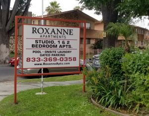 Read more about the article Apartment Post and Panel Sign for Roxanne Apartments in Los Angeles