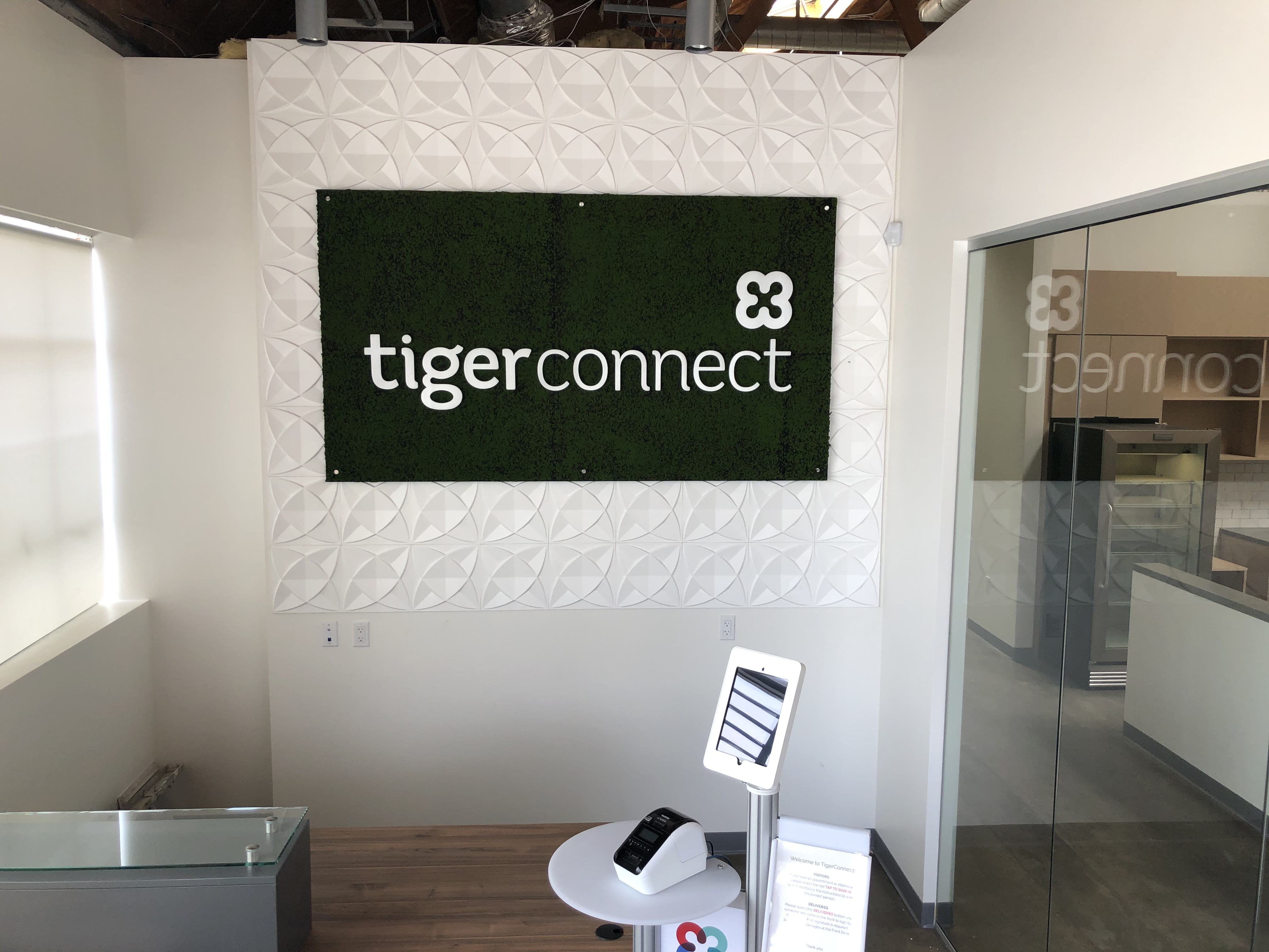 This lobby sign project included prismatic background wallpaper. So now Tiger Connect's Santa Monica office looks complete!