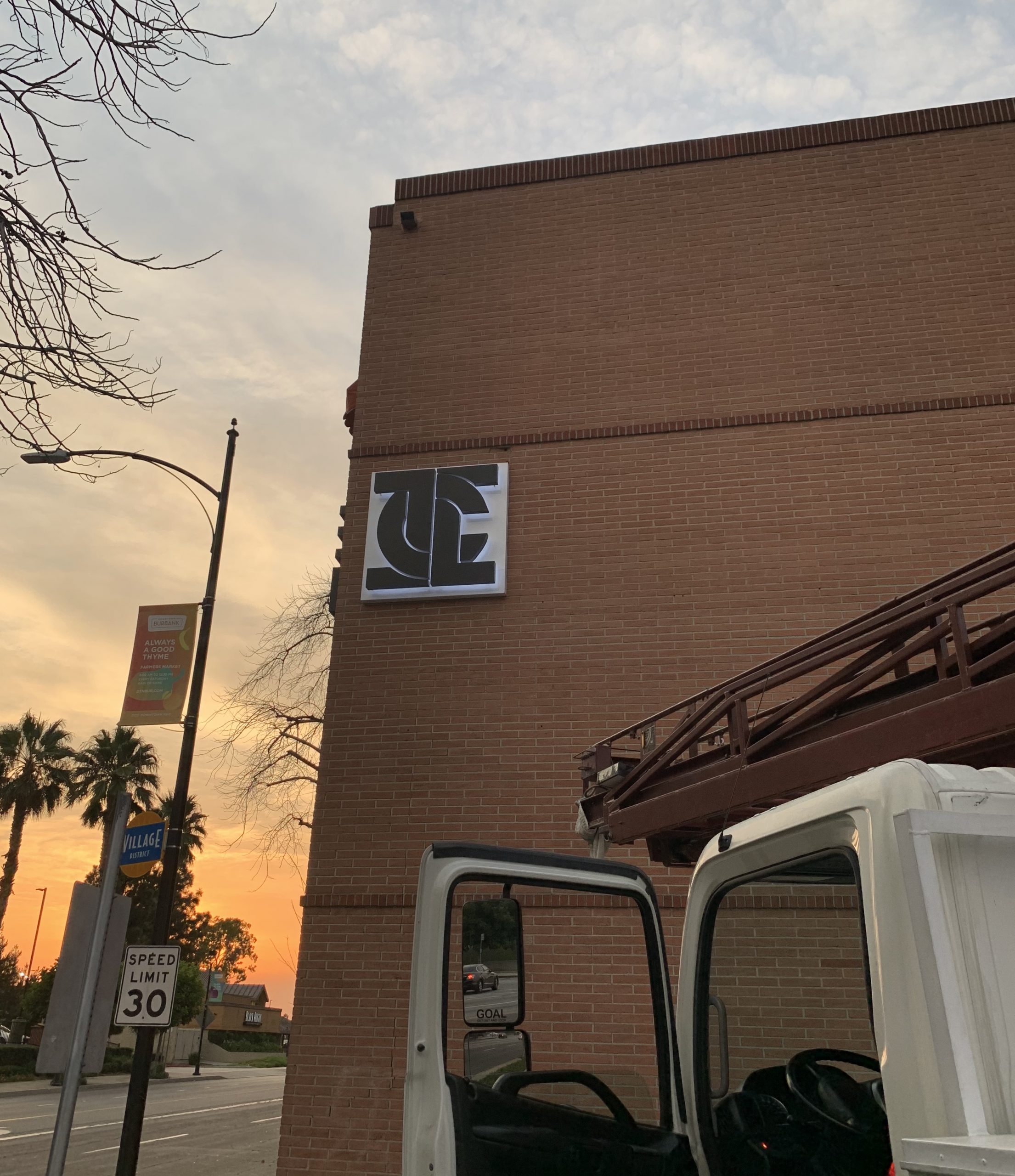 This halo lit brand logo is part of Premium Sign Solutions' ongoing business sign package and office design package for Icon Collective in Burbank.