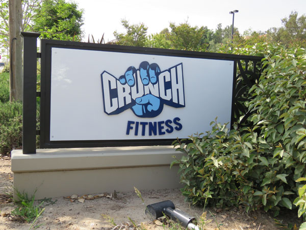 Crunch Fitness Simi Valley Monument Sign with Metal Frame Sign Package Non-illuminated monument sign and panel sign Los Angeles Sign Company Premium Sign Solutions Southern California Sign Makers