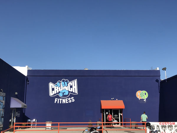 Crunch Fitness Exterior Wall Mural Sign Gym Sign Package Los Angeles Sign Company Premium Sign Solutions Southern California Sign Makers