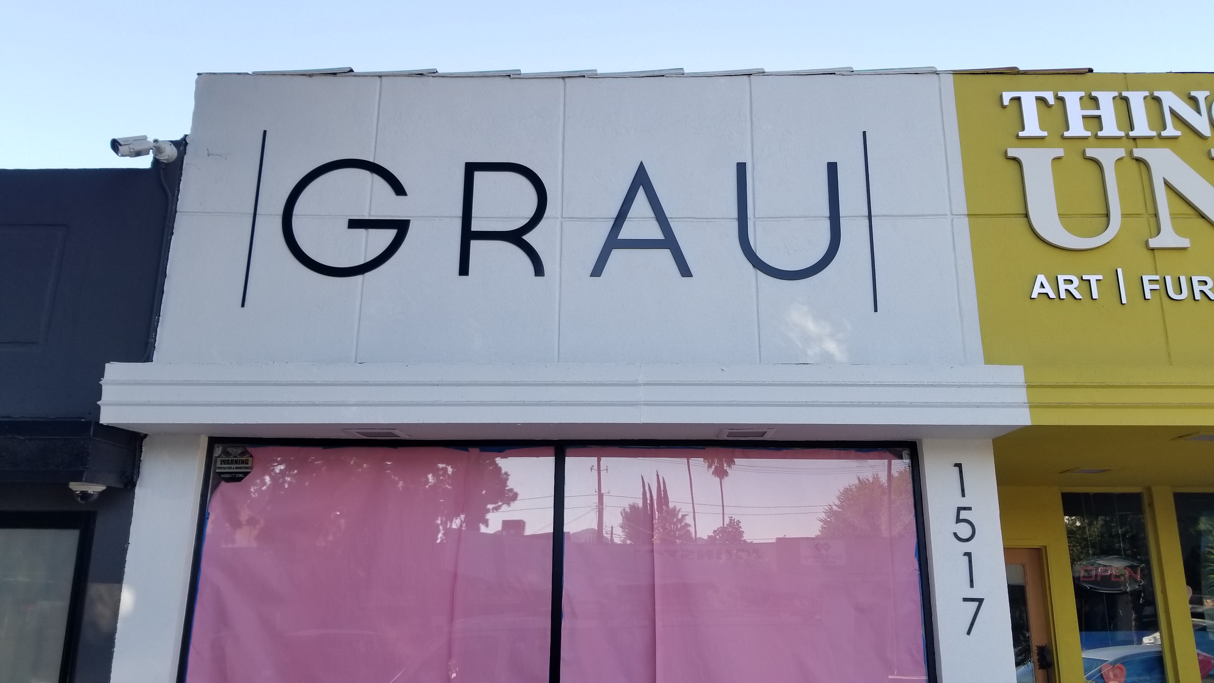Read more about the article Storefront Dimensional Lettering for GRAU Women’s Boutique in Burbank