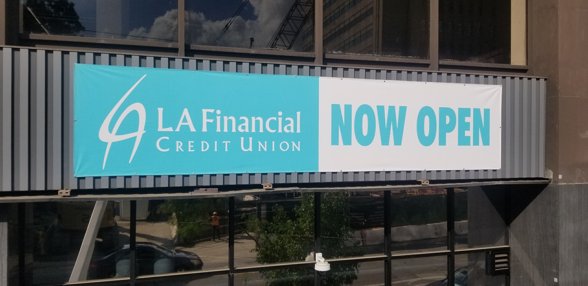 You are currently viewing Building Banners for LA Financial