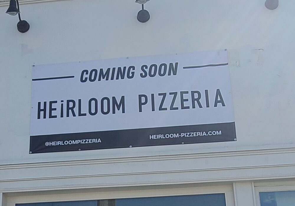 Temporary Banner for Heirloom Pizza in Melrose