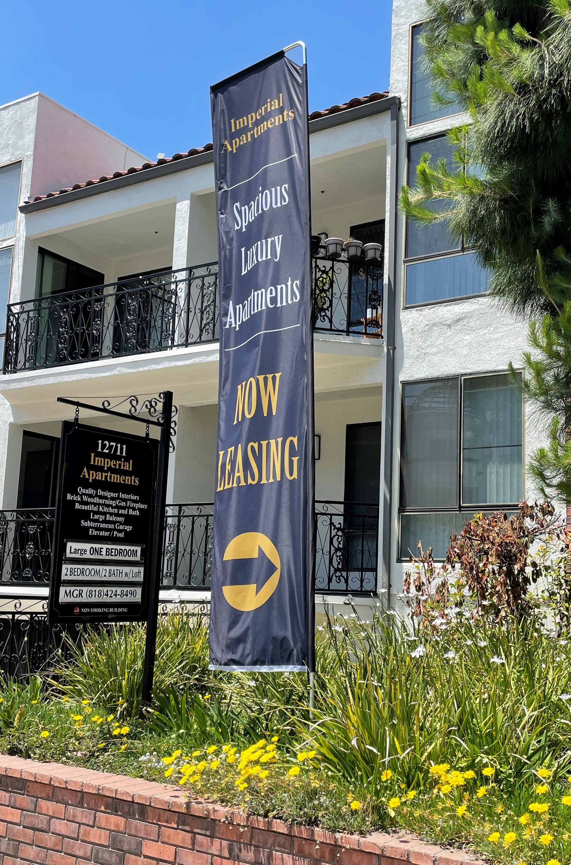 Read more about the article Advertisement Banners for Imperial Apartments in Studio City