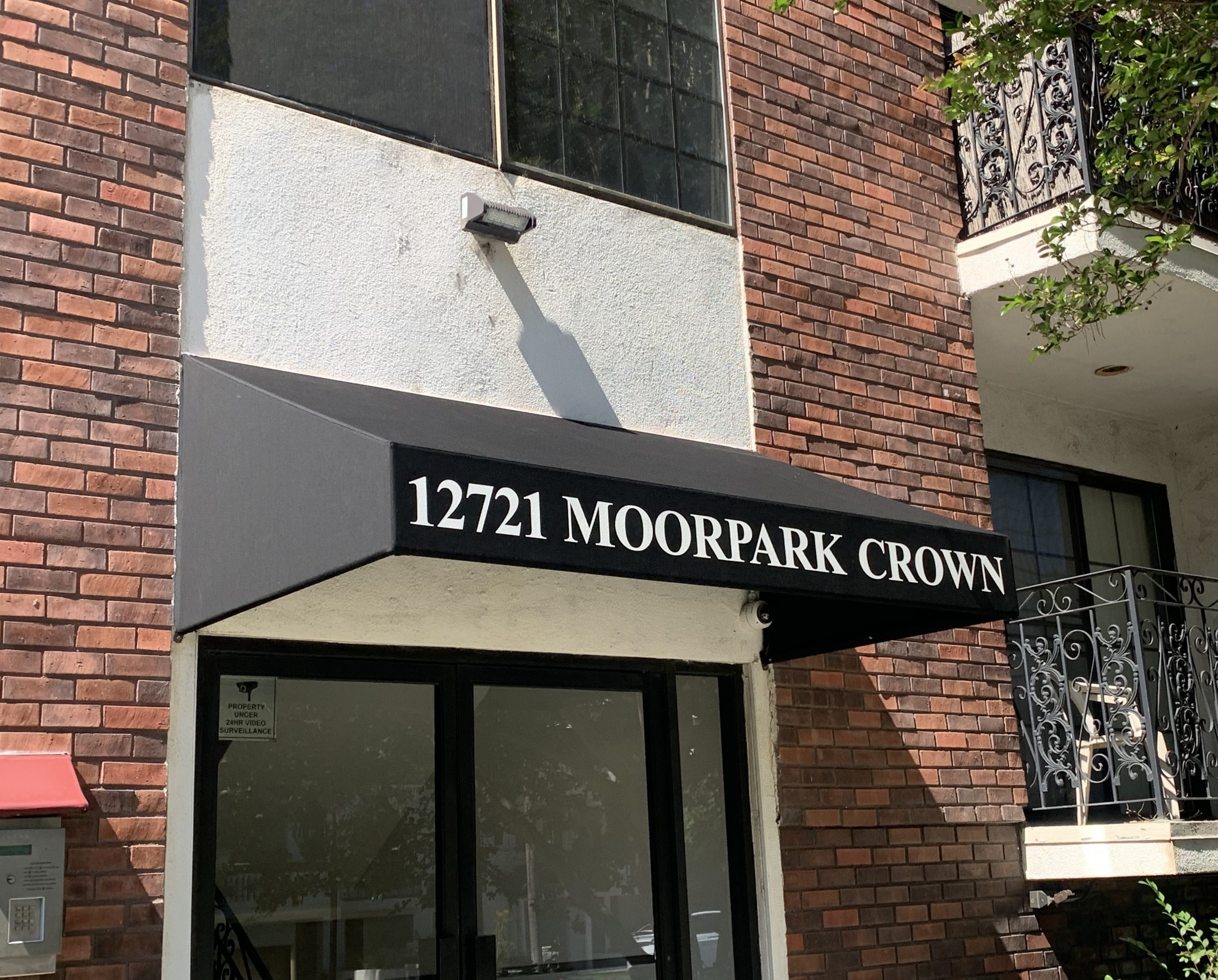 We fabricated and installed this apartment entrance awning sign for the Moorpark Crown Apartments in Studio City.