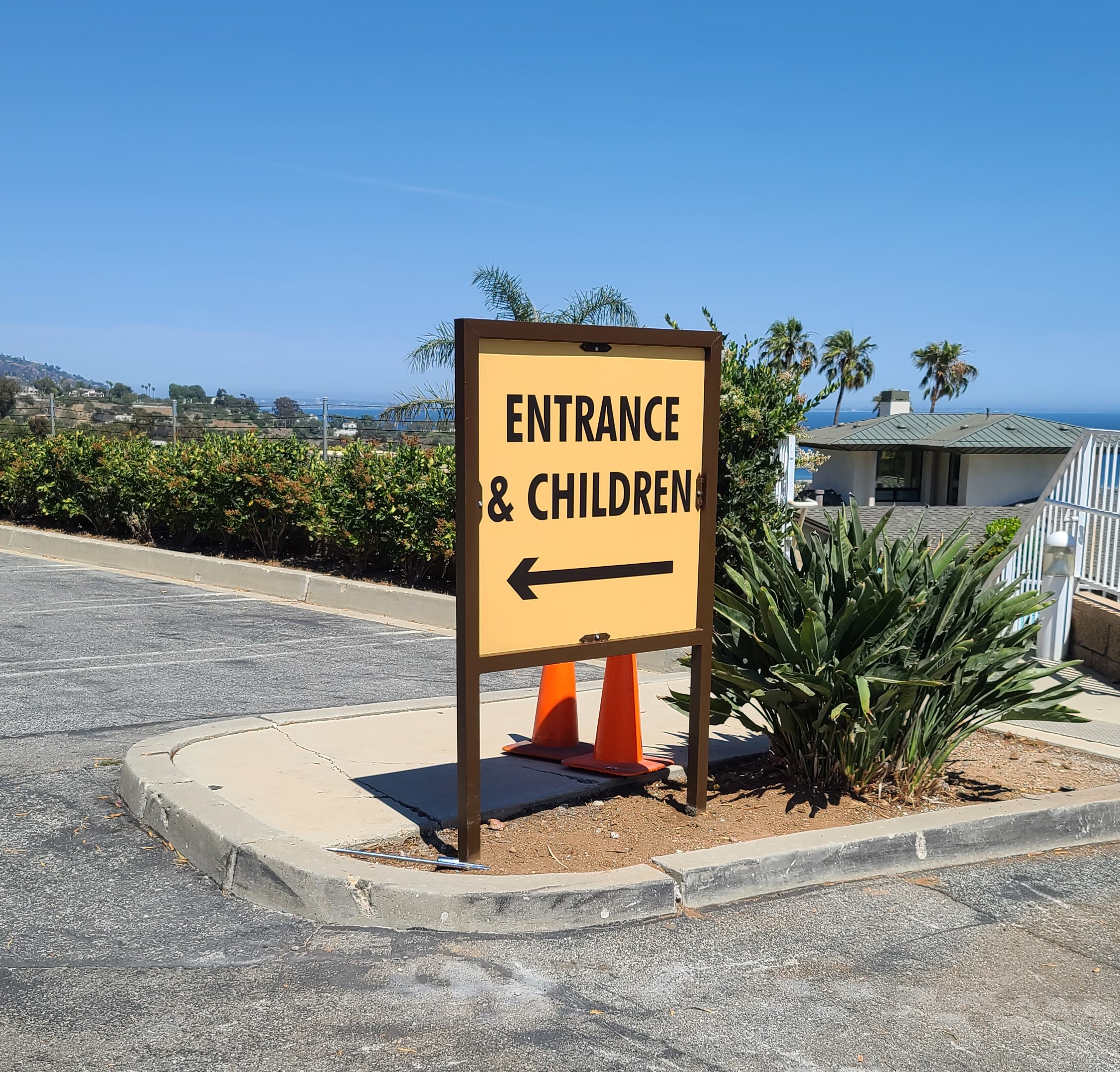 You are currently viewing Post and Panel Directional Sign for Malibu Pacific Church