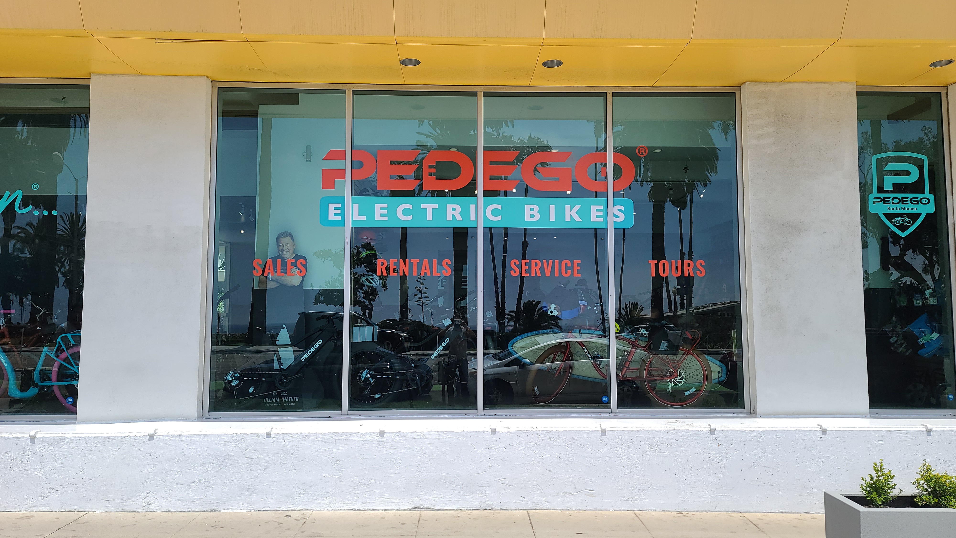Read more about the article Storefront Window Graphics for Pedego in Santa Monica