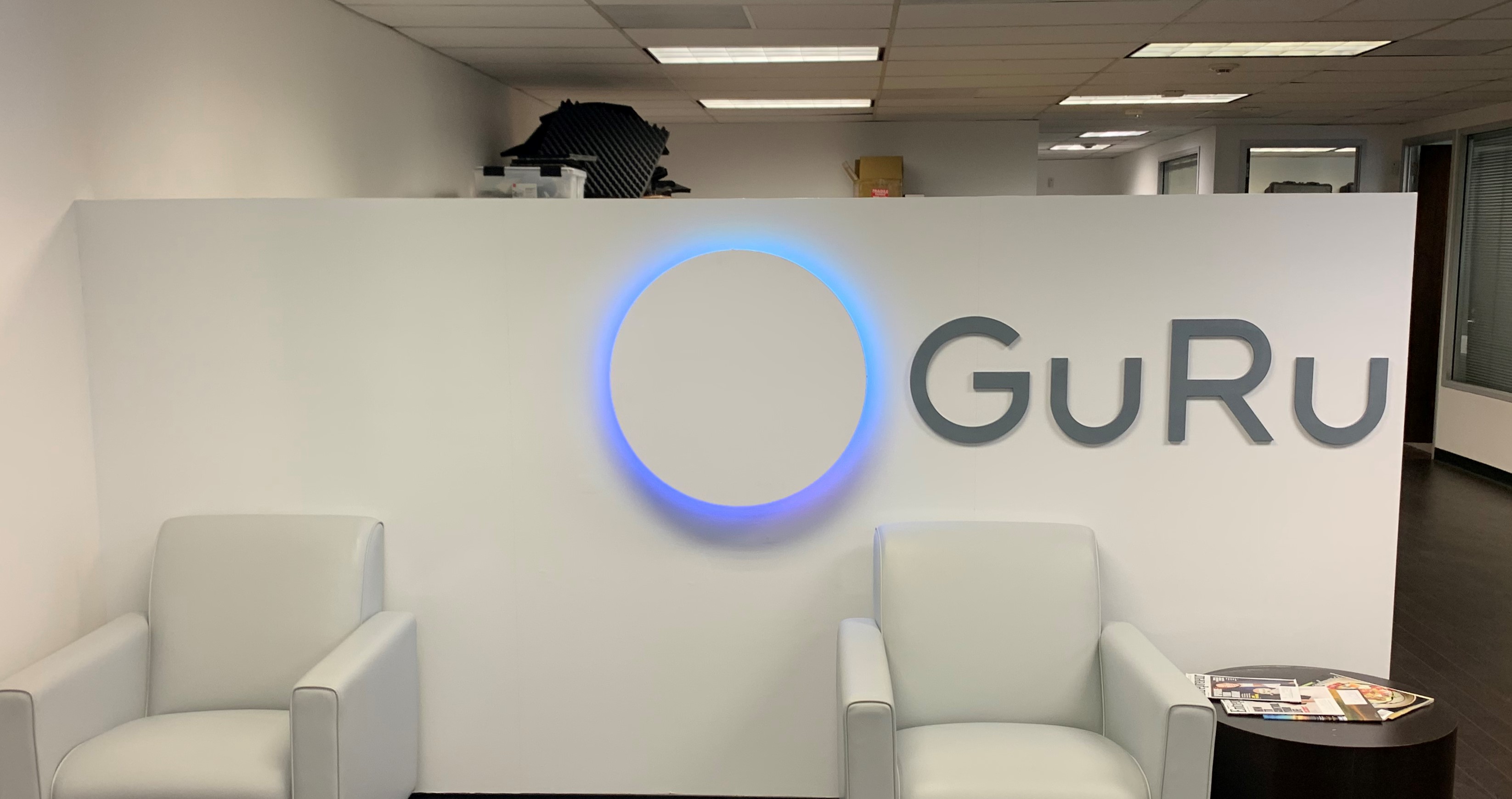 Read more about the article Wall Wrap and Sign Relocation for Guru Wireless in Pasadena