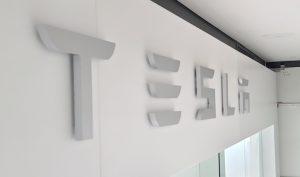 Read more about the article Interior Dimensional Letters for Tesla Showroom in Torrance