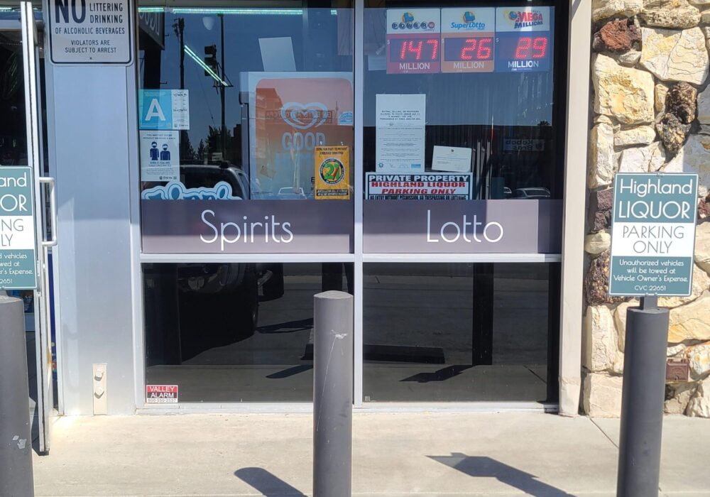 Parking Lot Aluminum Signs for Highland Liquor in Granada Hills