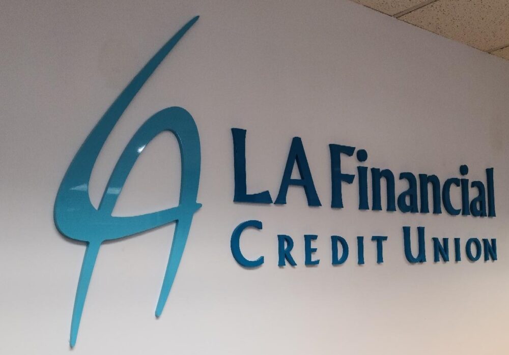 Dimensional Lobby Sign for LA Financial in Pasadena