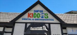 Read more about the article Outdoor channel letter signs light up Super Kiddos in Woodland Hills