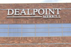 Read more about the article Outdoor Sign for Dealpoint Merrill Woodland Hills