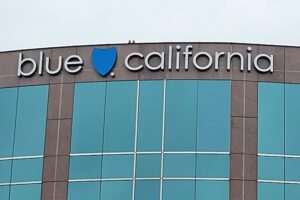 Read more about the article Blue California Wall Sign and Monument Long Beach
