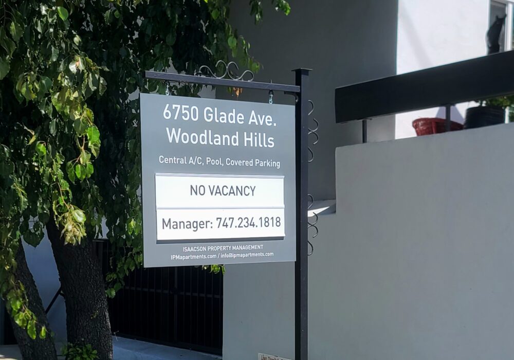 IPM Apartment Signs LA, Tarzana, Woodland, Van Nuys, Studio