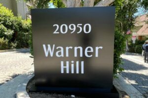Read more about the article Warner Hill Monument Sign Unit Number Signs Woodland Hills