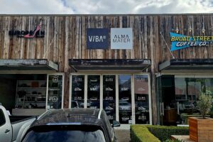 Read more about the article Viba and Alma Mater Sign package Malibu 