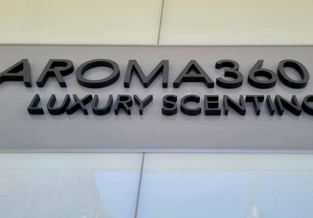 Aroma 360 Beverly Hills dimensional letters Beverly Hills