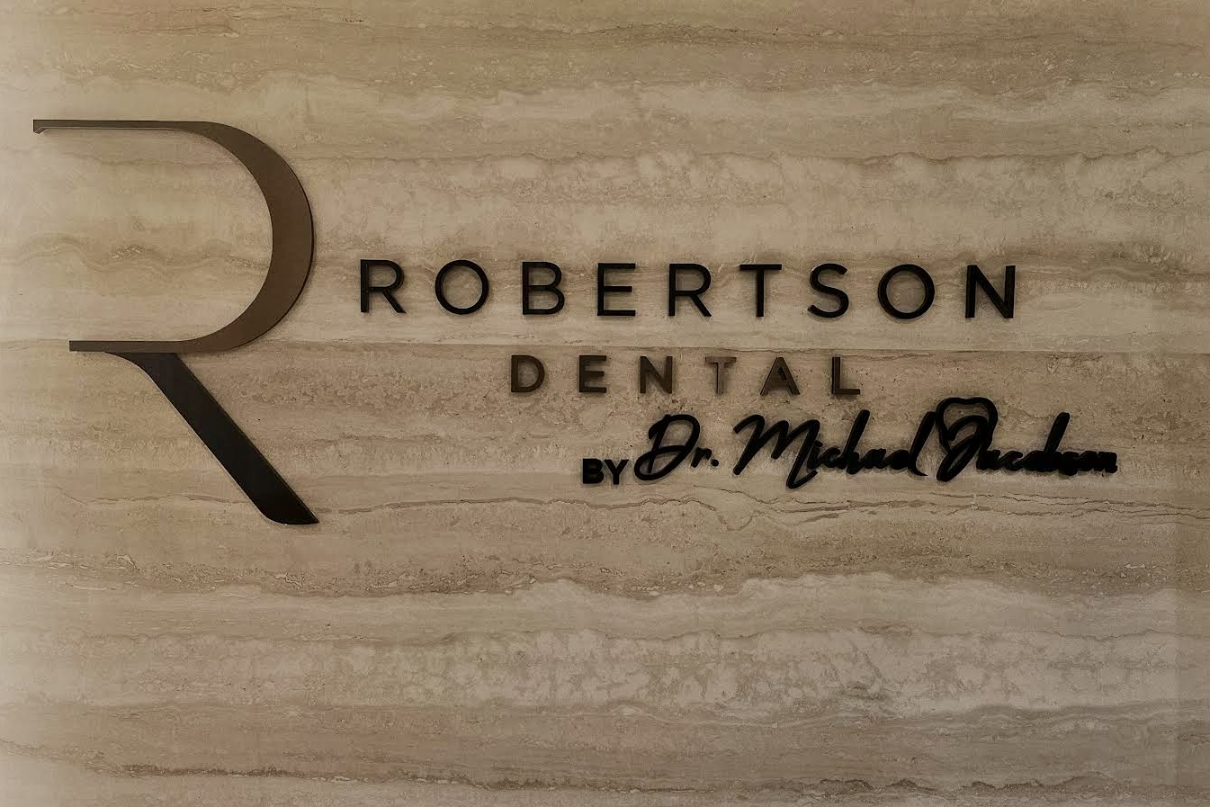 You are currently viewing Robertson Dental Lobby sign Los Angeles